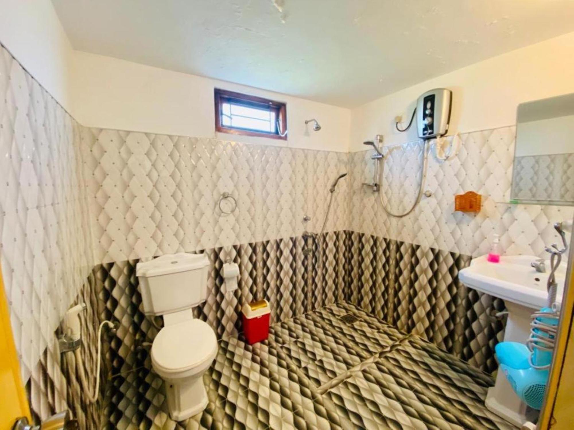 Rock Lake Home Stay Sigirija Zewnętrze zdjęcie