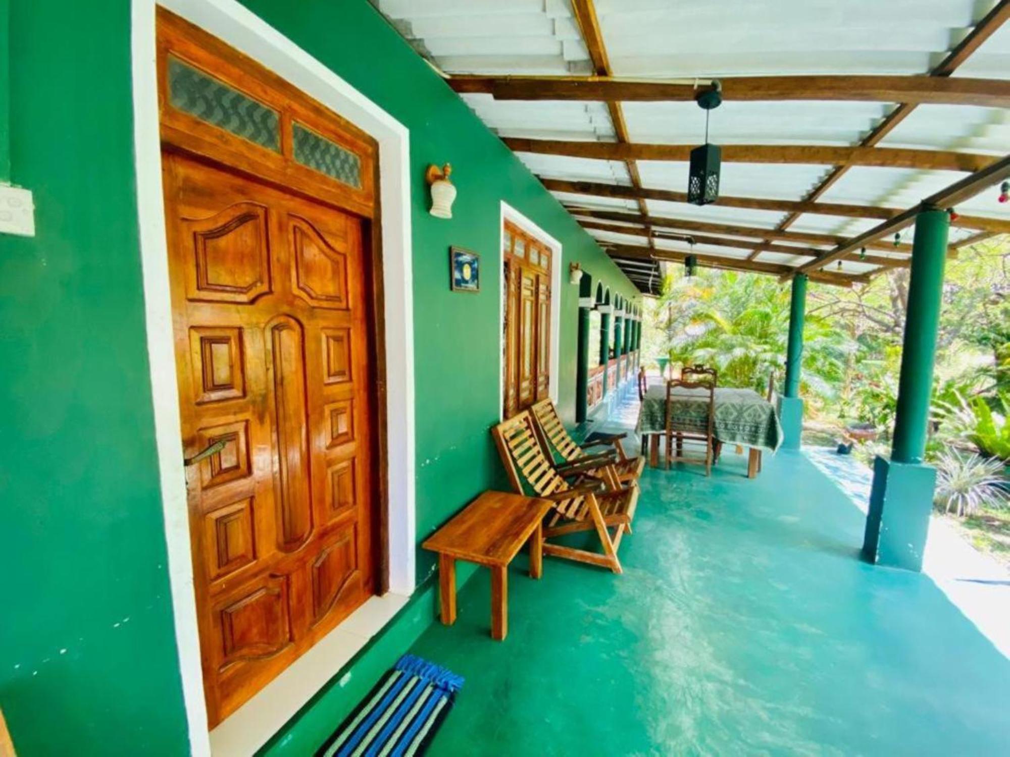 Rock Lake Home Stay Sigirija Zewnętrze zdjęcie