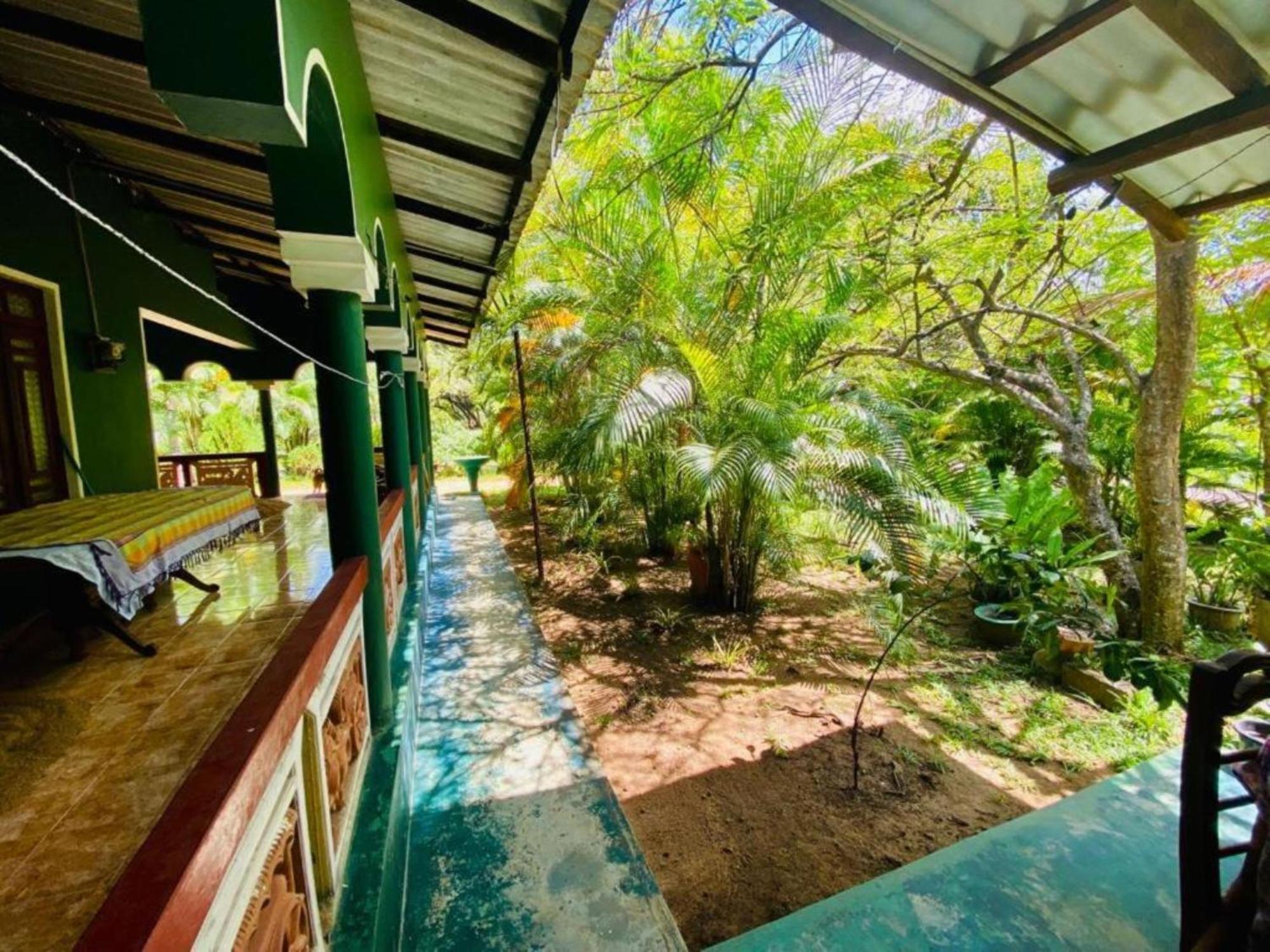 Rock Lake Home Stay Sigirija Zewnętrze zdjęcie