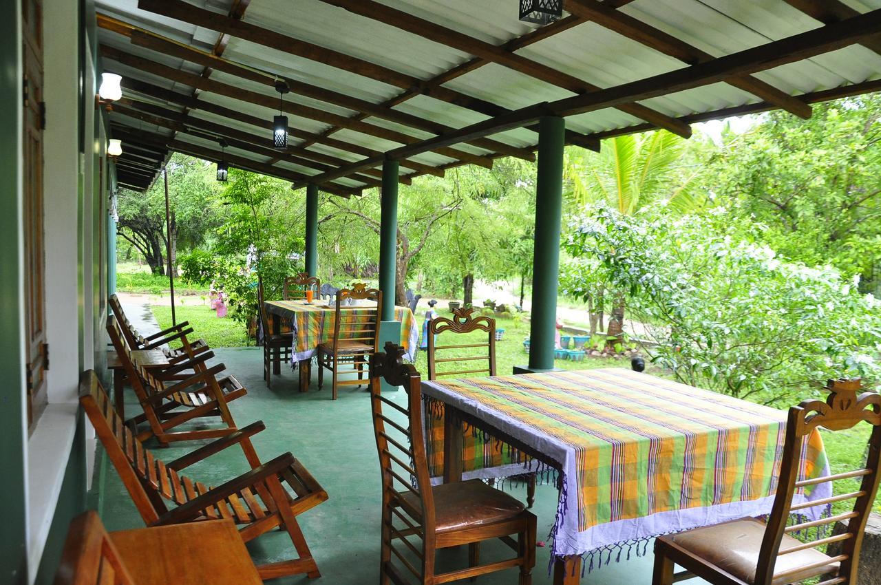 Rock Lake Home Stay Sigirija Zewnętrze zdjęcie