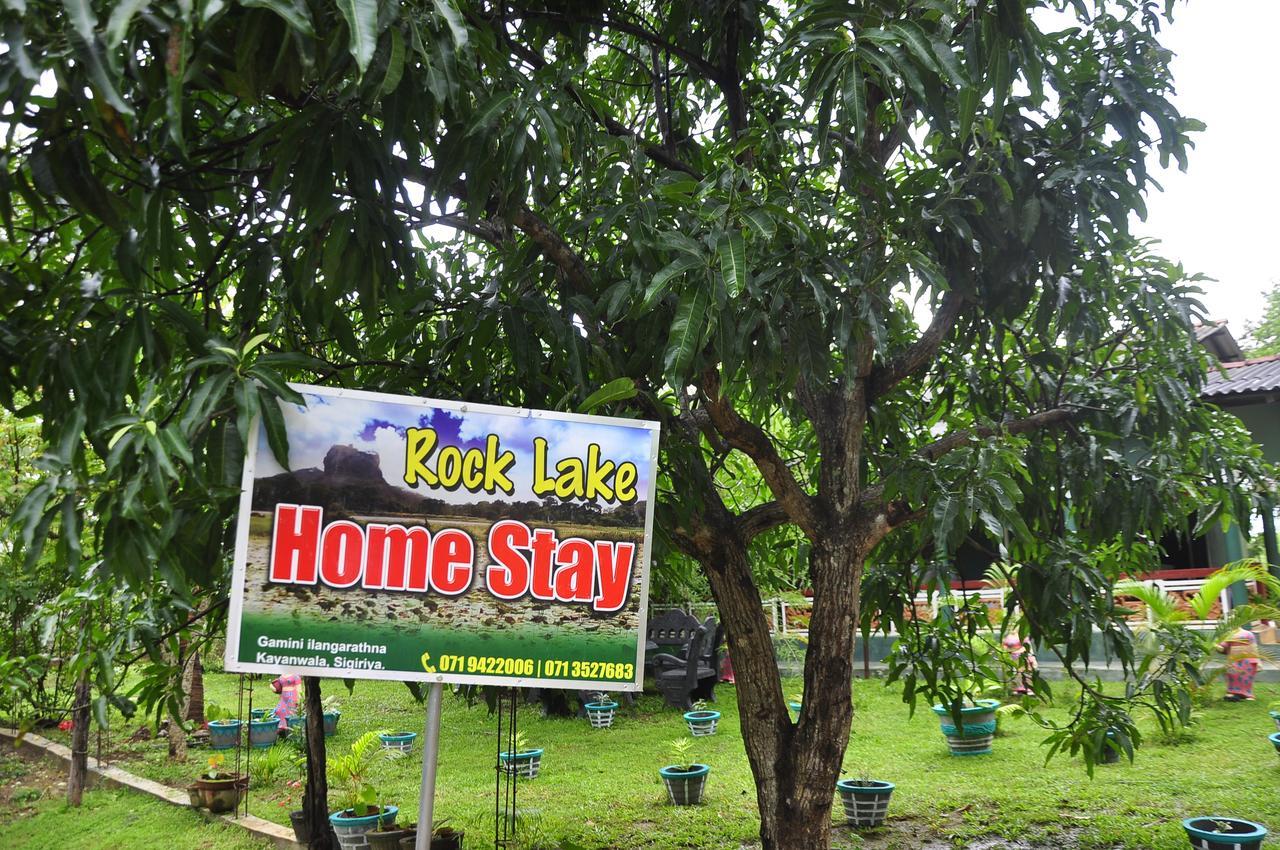 Rock Lake Home Stay Sigirija Zewnętrze zdjęcie