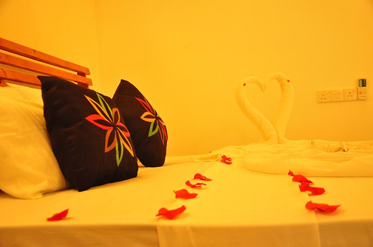 Rock Lake Home Stay Sigirija Zewnętrze zdjęcie