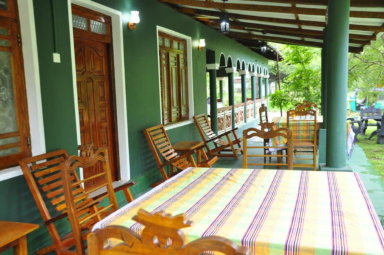 Rock Lake Home Stay Sigirija Zewnętrze zdjęcie