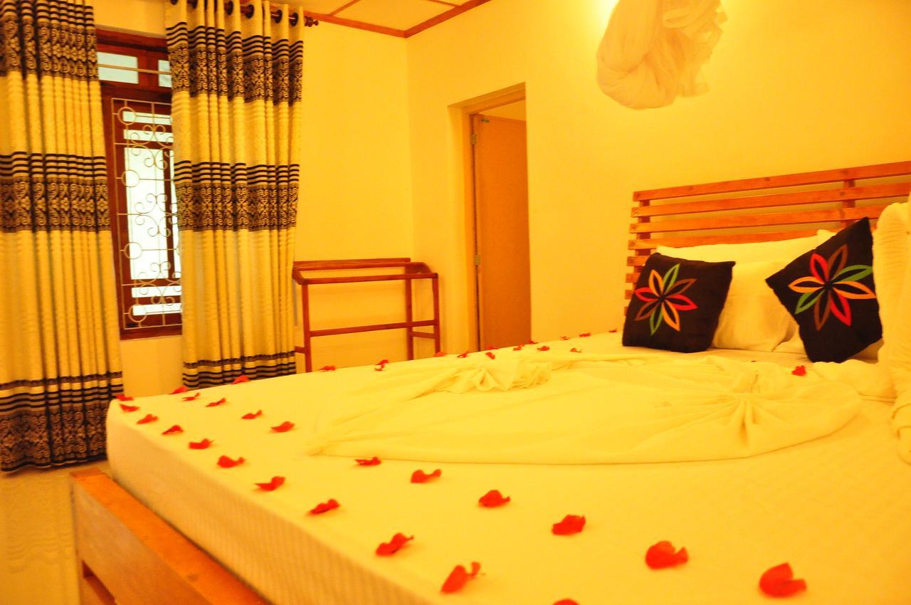 Rock Lake Home Stay Sigirija Zewnętrze zdjęcie