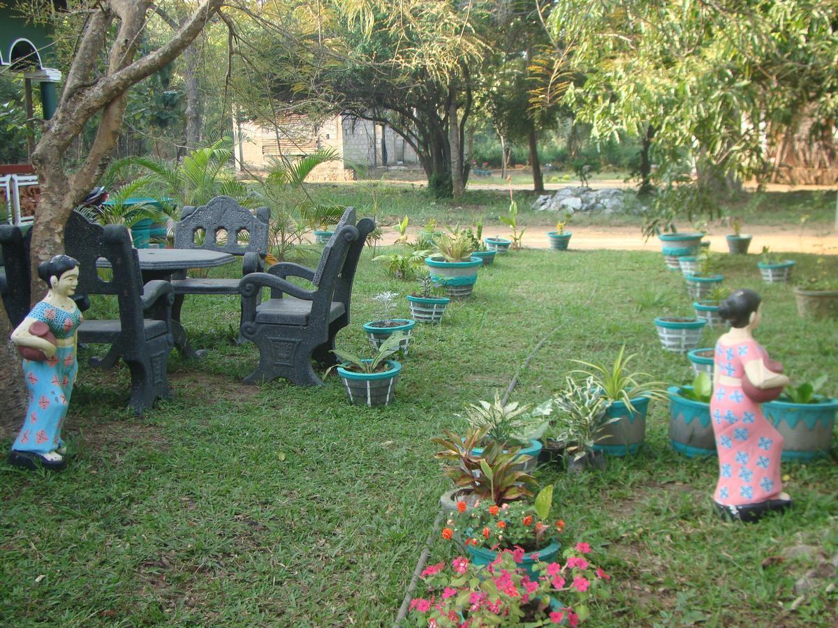 Rock Lake Home Stay Sigirija Zewnętrze zdjęcie